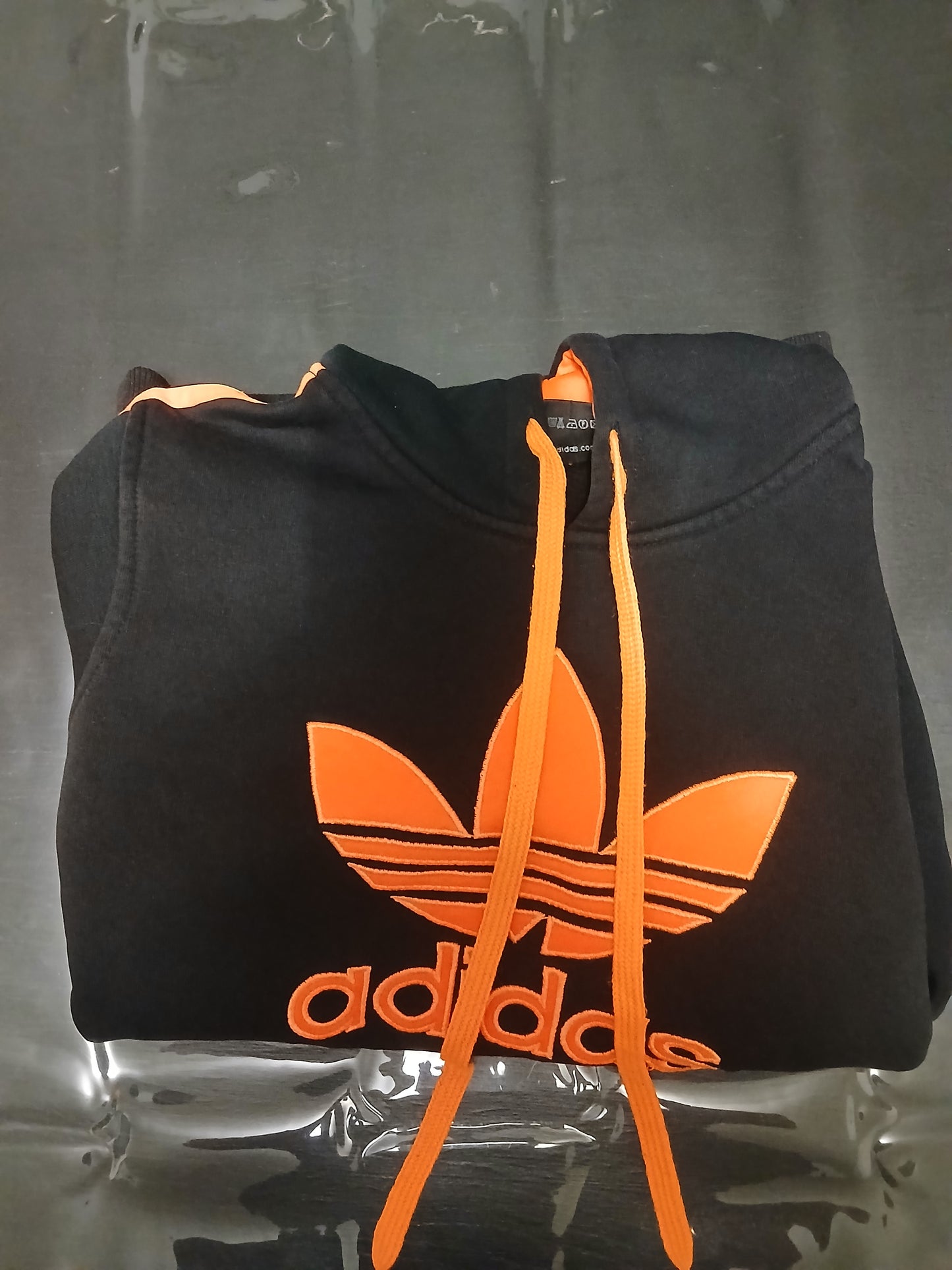 Adidas Originals sweat à capuche (noir et orange)