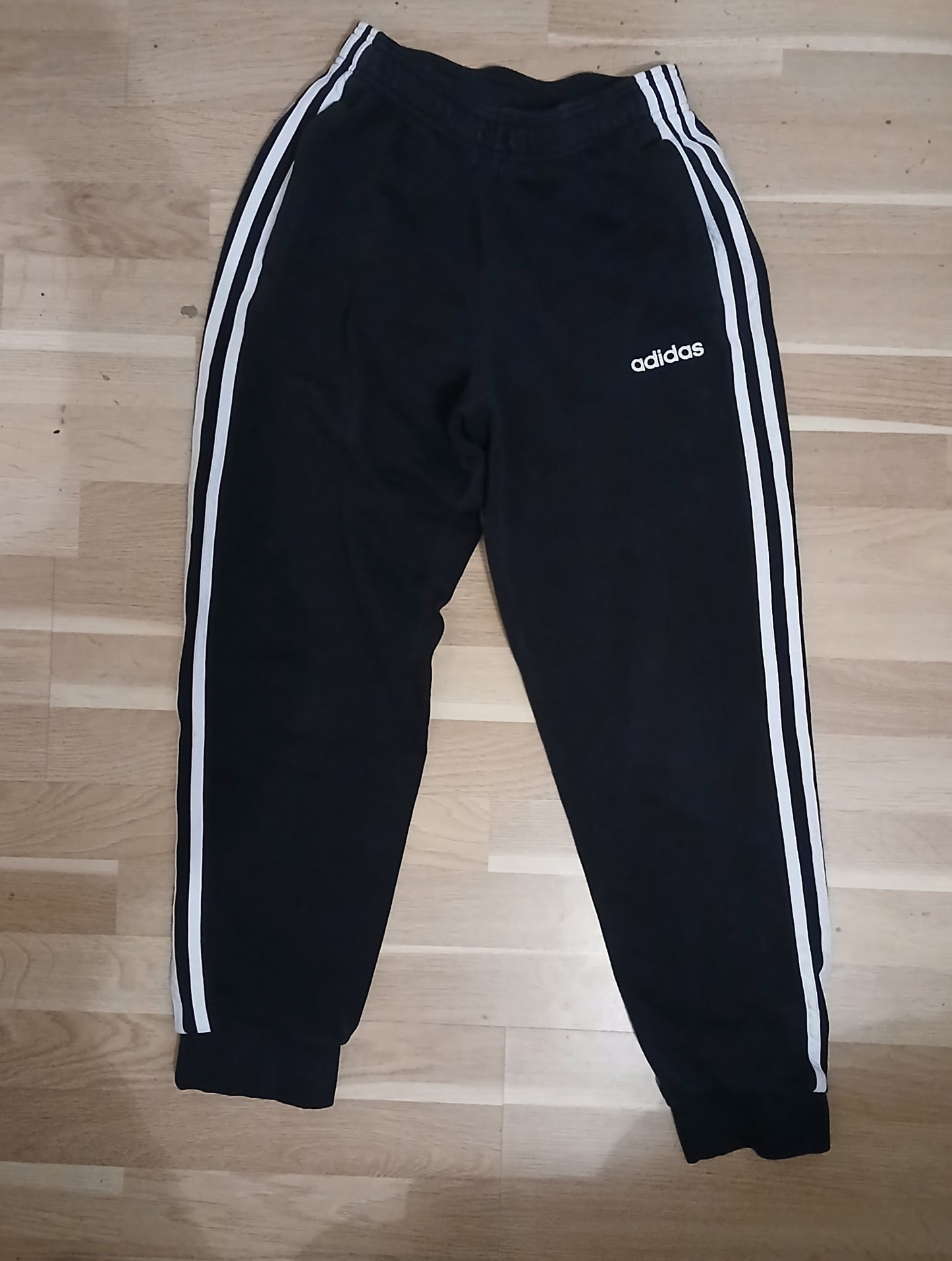 Jogging Adidas Essentials 3-Stripes Tapered Cuff Pants