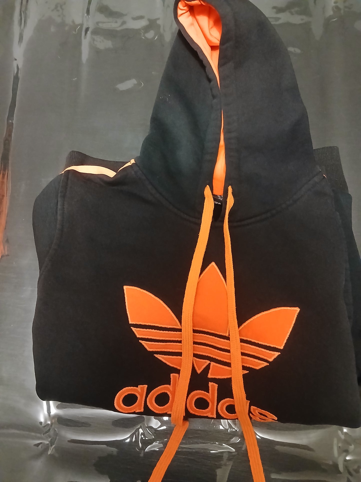 Adidas Originals sweat à capuche (noir et orange)